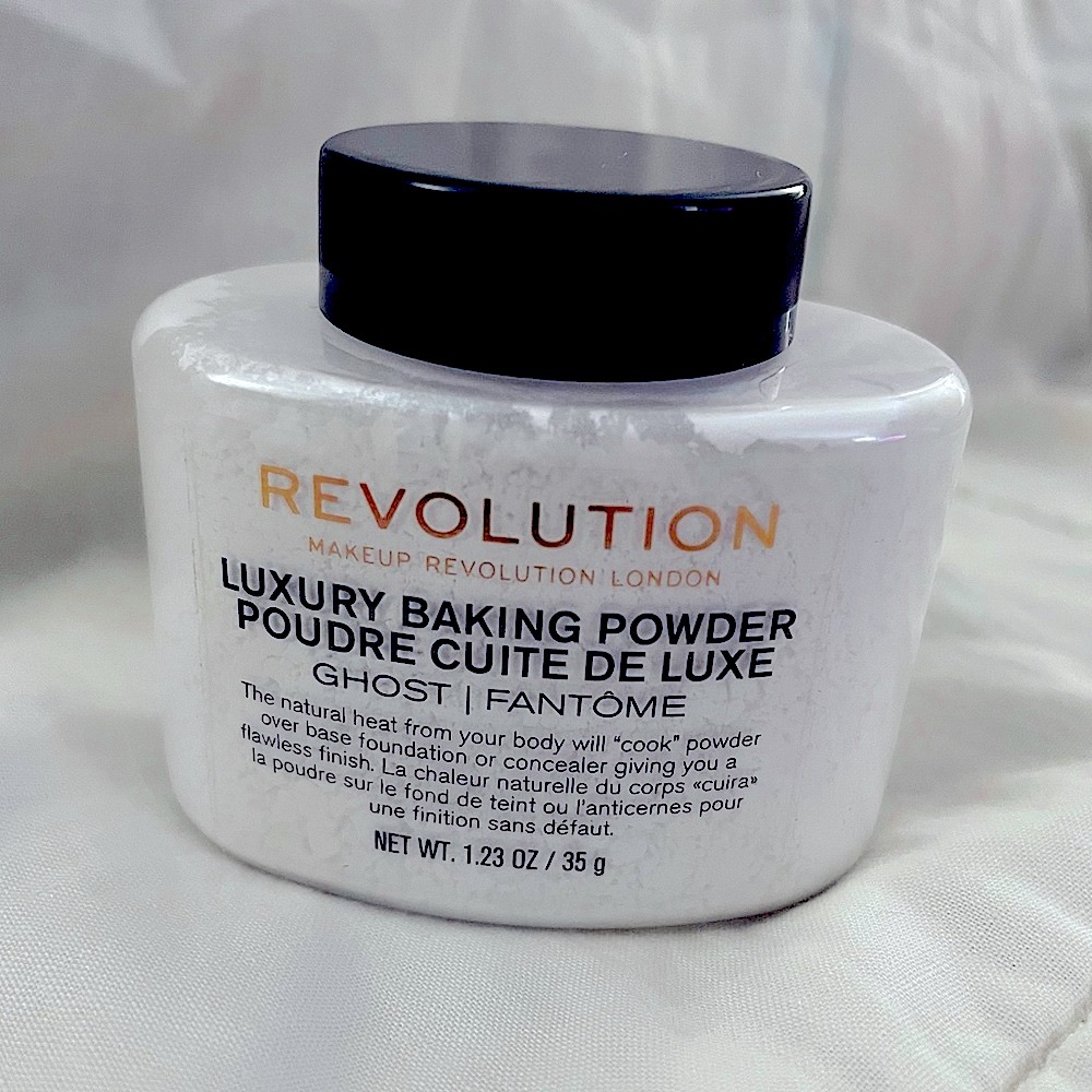 Revolution Luxury Baking Powder